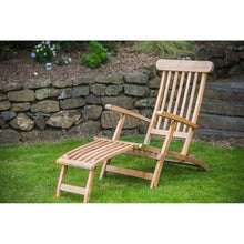 Load image into Gallery viewer, Cheshire Steamer chair