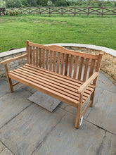 Load image into Gallery viewer, Classic Bench