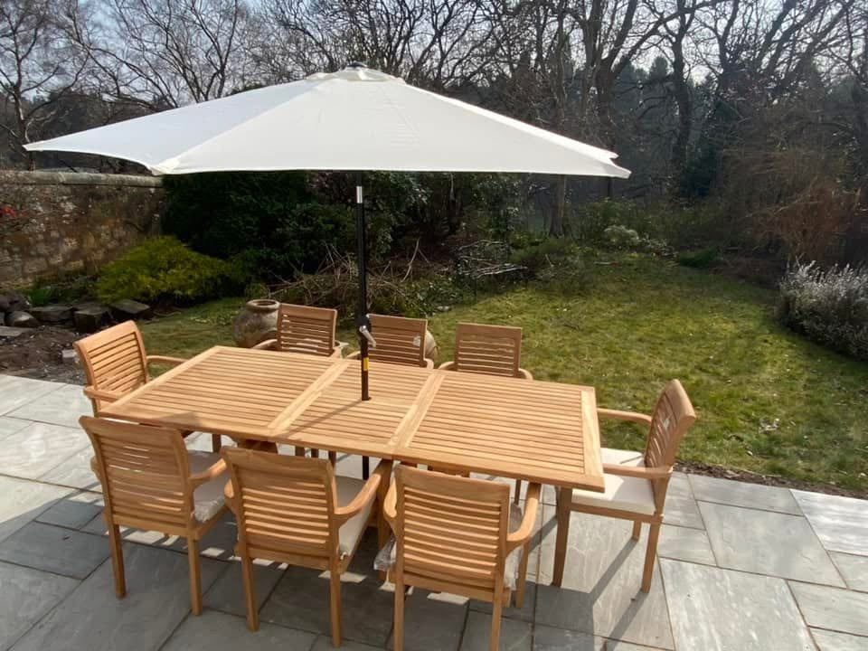 Rectangular extending 6/8 Seater dinging set
